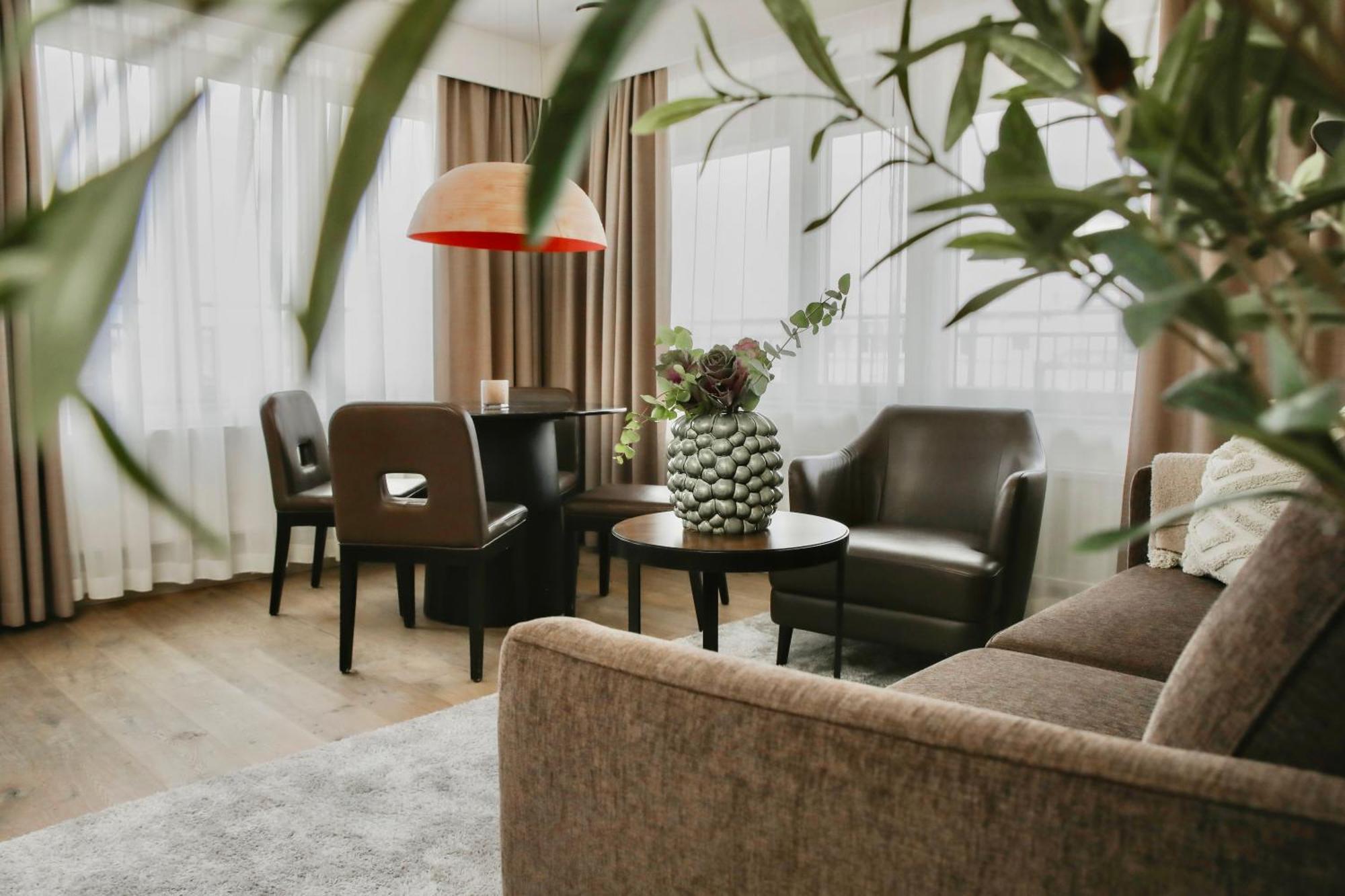 เฟิร์สต์ โฮเทล แกรนด์ ฟาลุน Hotel ฟาลัน ภายนอก รูปภาพ