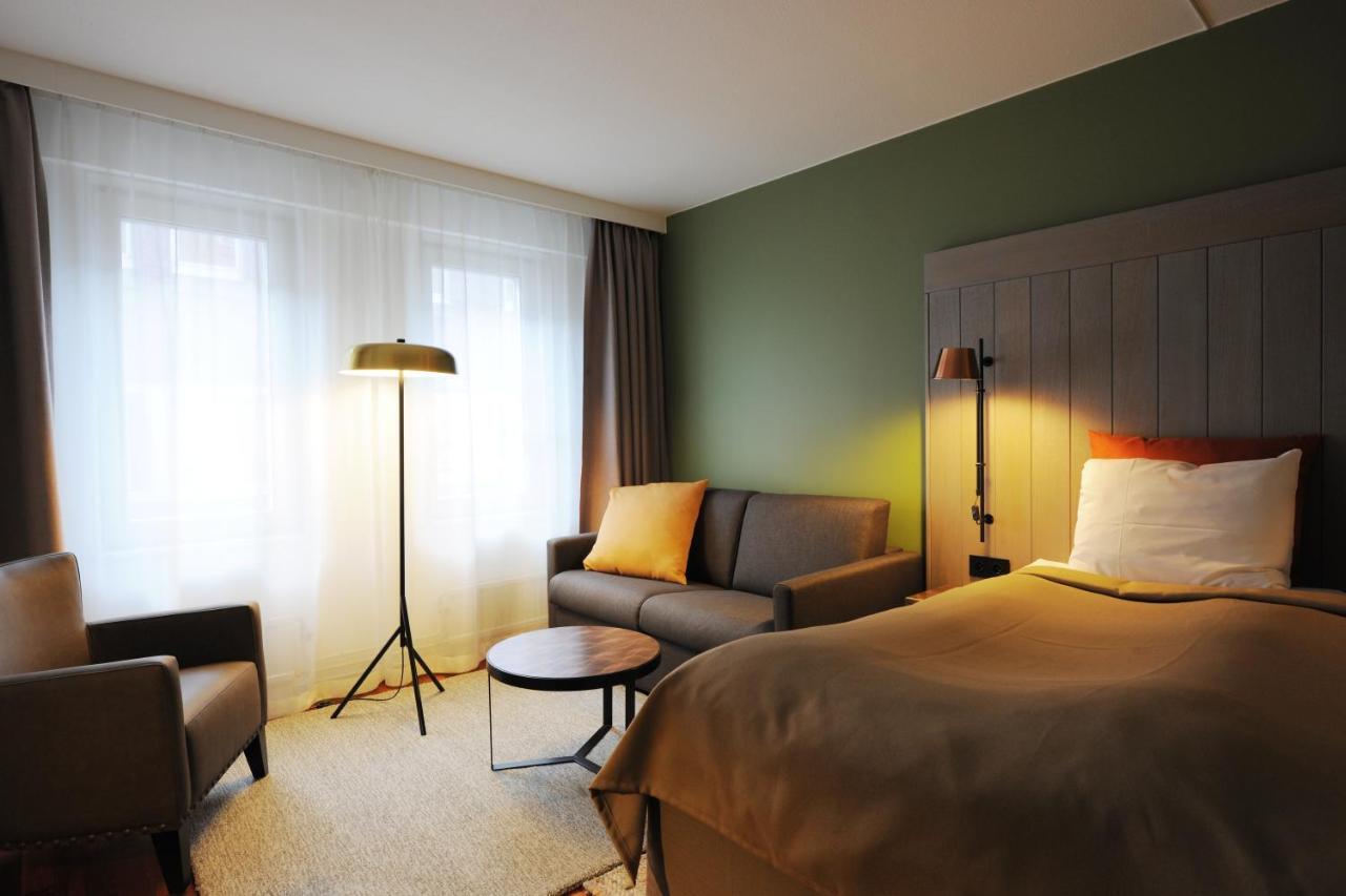 เฟิร์สต์ โฮเทล แกรนด์ ฟาลุน Hotel ฟาลัน ภายนอก รูปภาพ